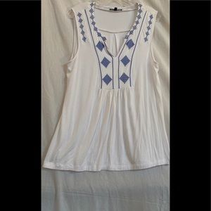 Cable & Gauge embroidered sleeveless Top Size XL